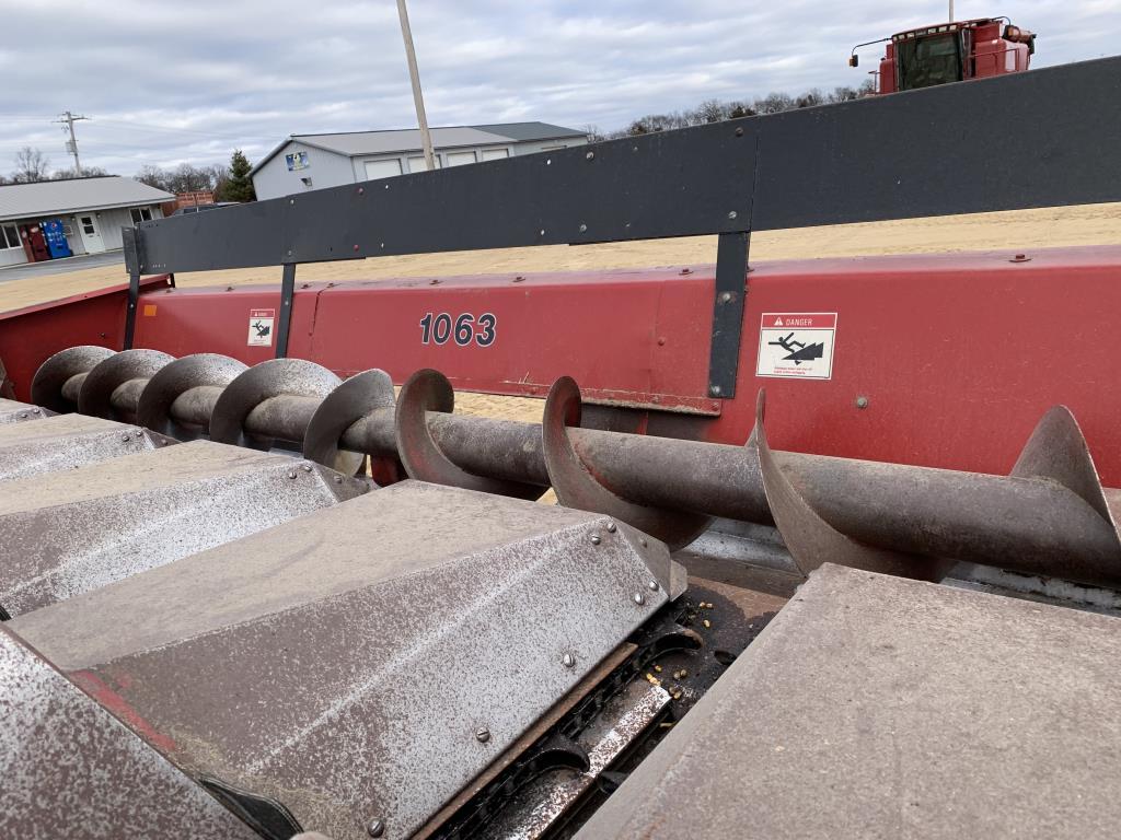 Case IH 1063 6 Row Corn Head
