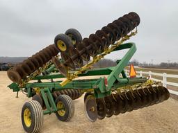 John Deere 220 Disc