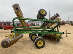 John Deere 220 Disc