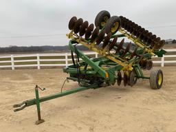 John Deere 220 Disc