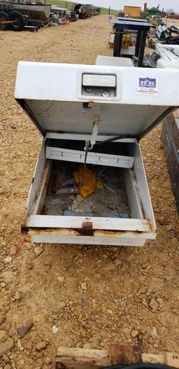 PICK UP TOOL BOX
