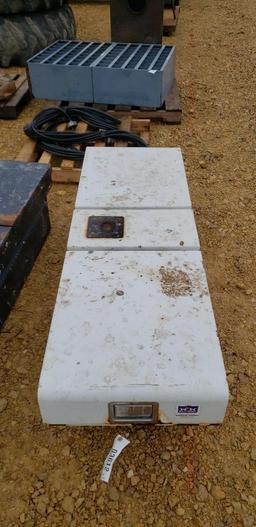 PICK UP TOOL BOX