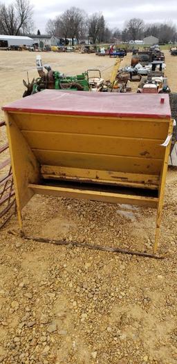 CALF CREEP FEEDER- EXCELLENT SHAPE