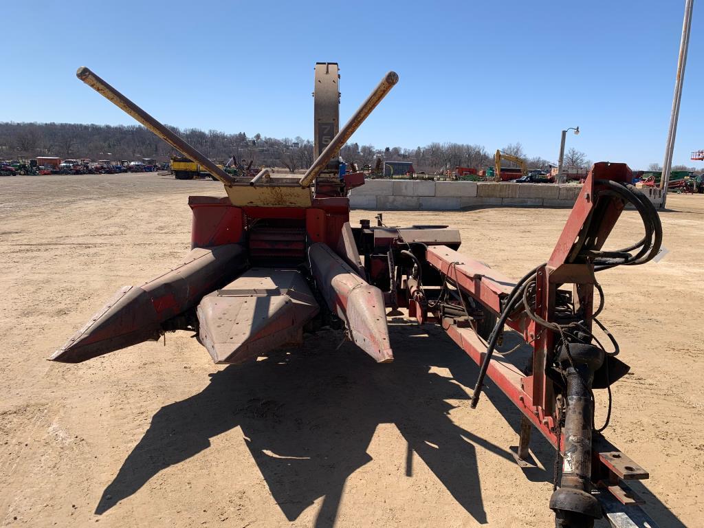 Gehl 860 Chopper w/ Corn Head