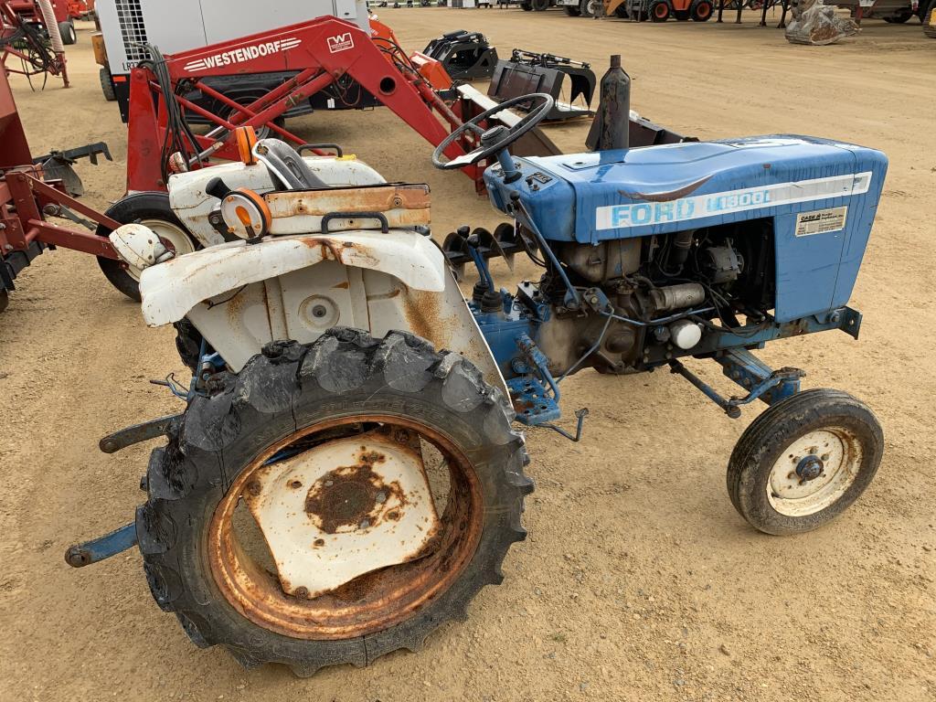 Ford 1300 Tractor