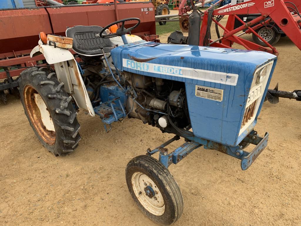 Ford 1300 Tractor