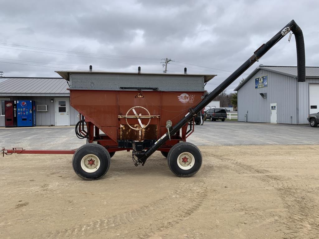 EZ Flow 300 bu Gravity Wagon
