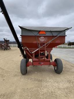 EZ Flow 300 bu Gravity Wagon