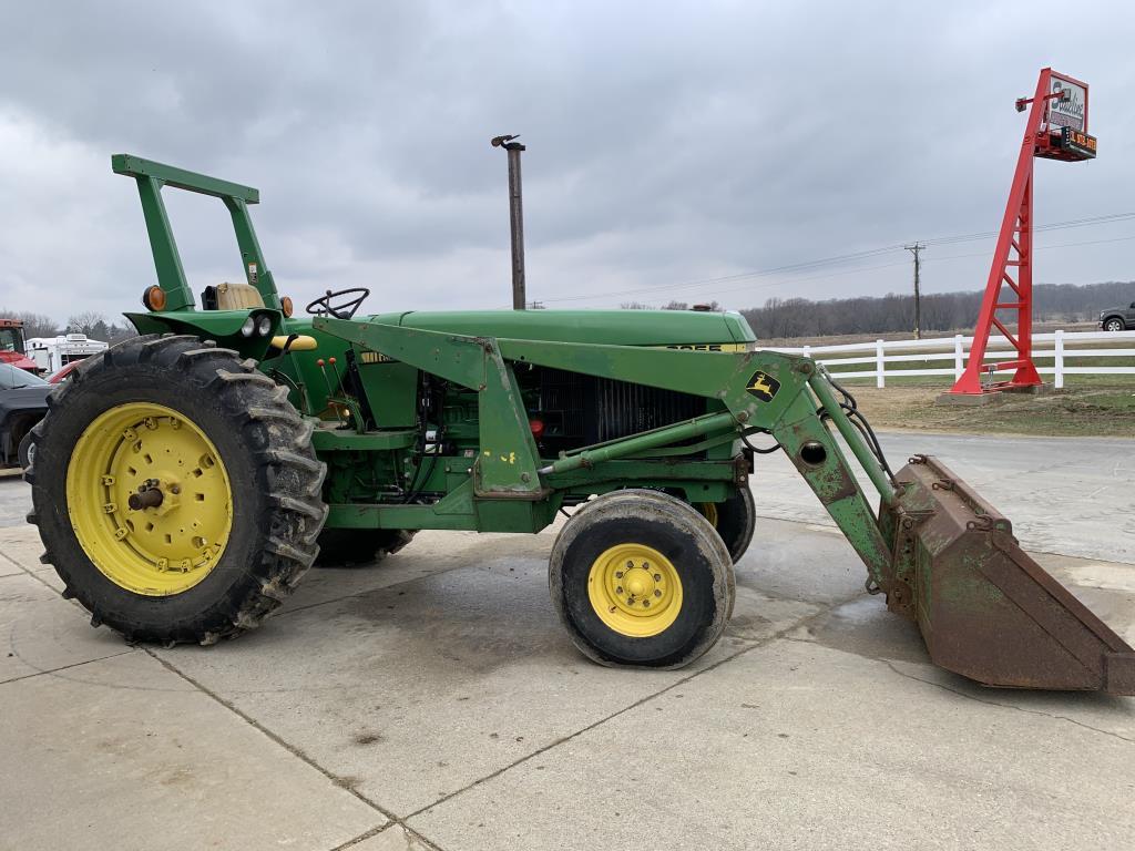 1992 John Deere 2955 Tractor