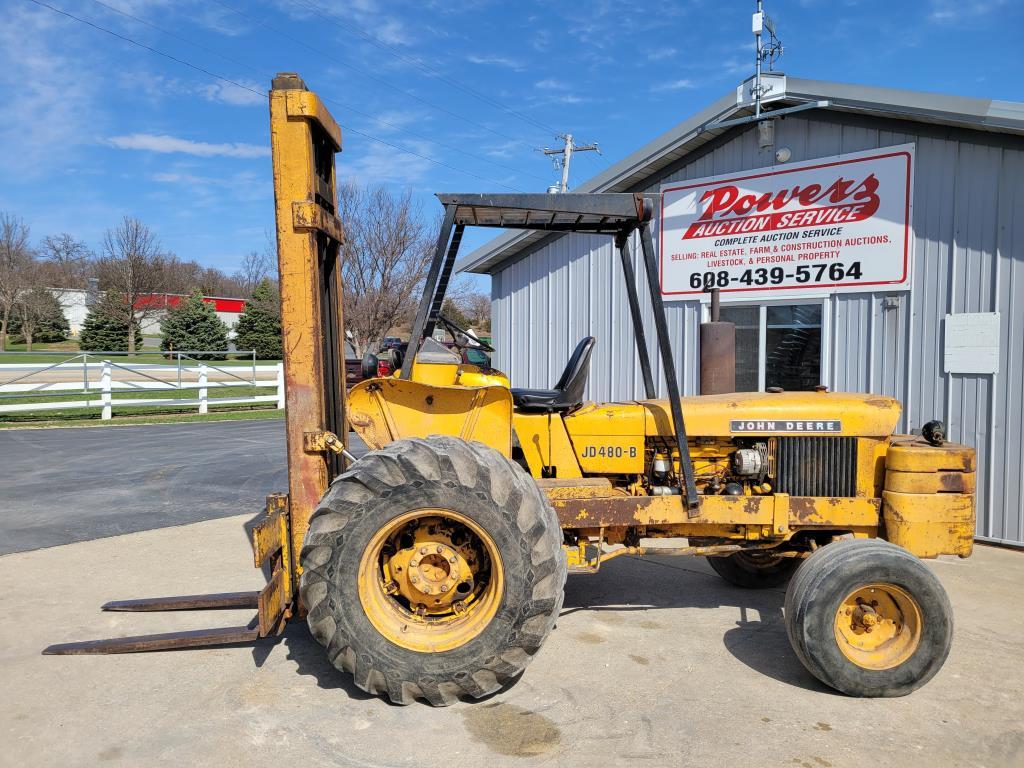 John Deere 480B Forklift