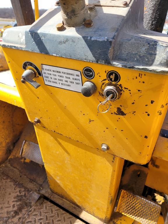 John Deere 480B Forklift