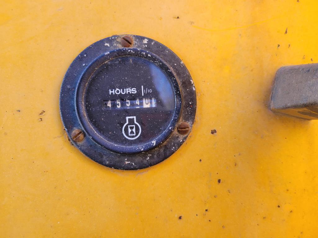 John Deere 480B Forklift