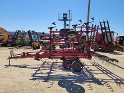 Case IH 4800 Field Cultivator