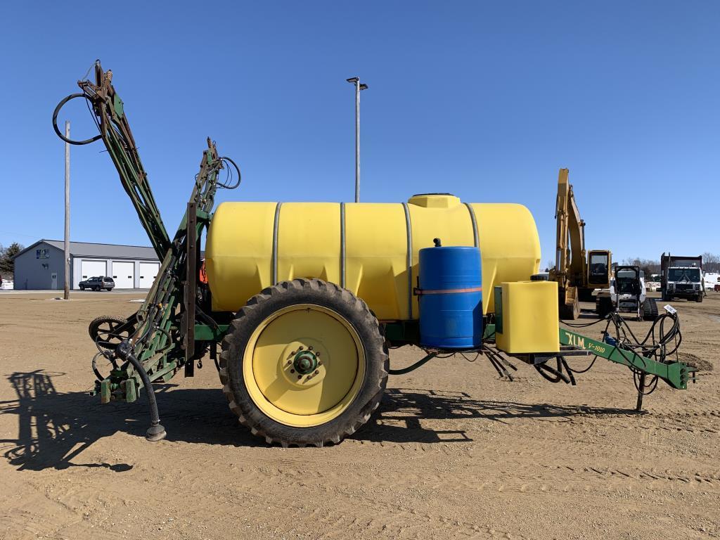 XLM V-1010 Sprayer