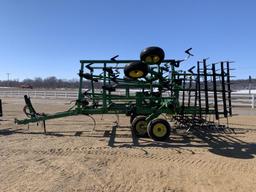 John Deere 980 22" Field Cultivator