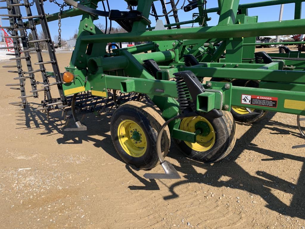 John Deere 980 22" Field Cultivator