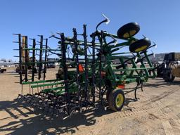 John Deere 980 22" Field Cultivator