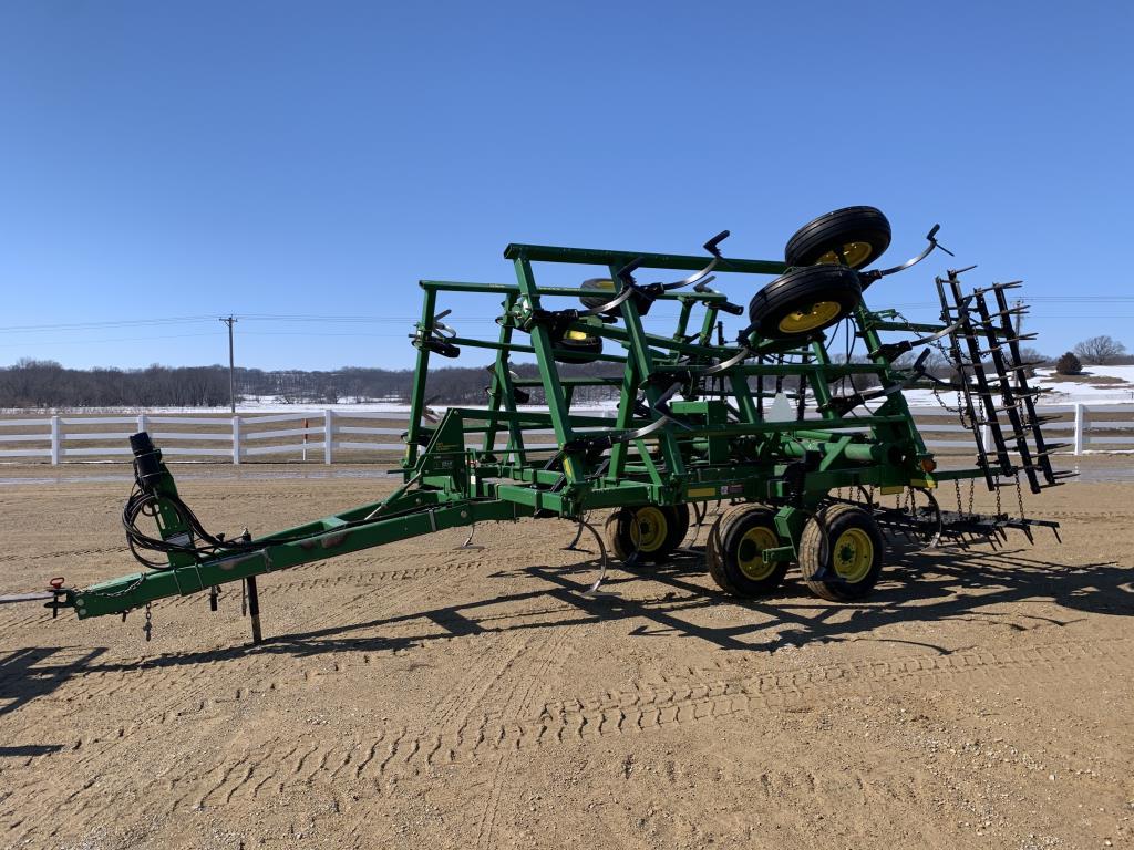 John Deere 980 22" Field Cultivator