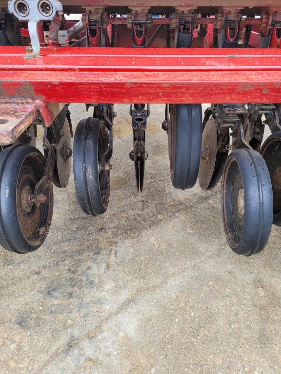 Case IH 5100 Soy Bean Special Grain Drill