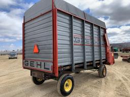 Gehl 970 14' Chopper Box w/ John Deere 1075A Gear