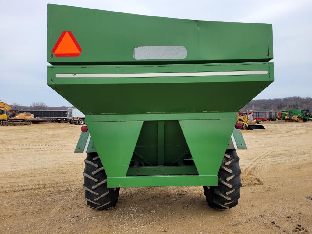 EZ Flow 475 Grain Cart