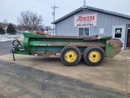 John Deere 550 Manure Spreader
