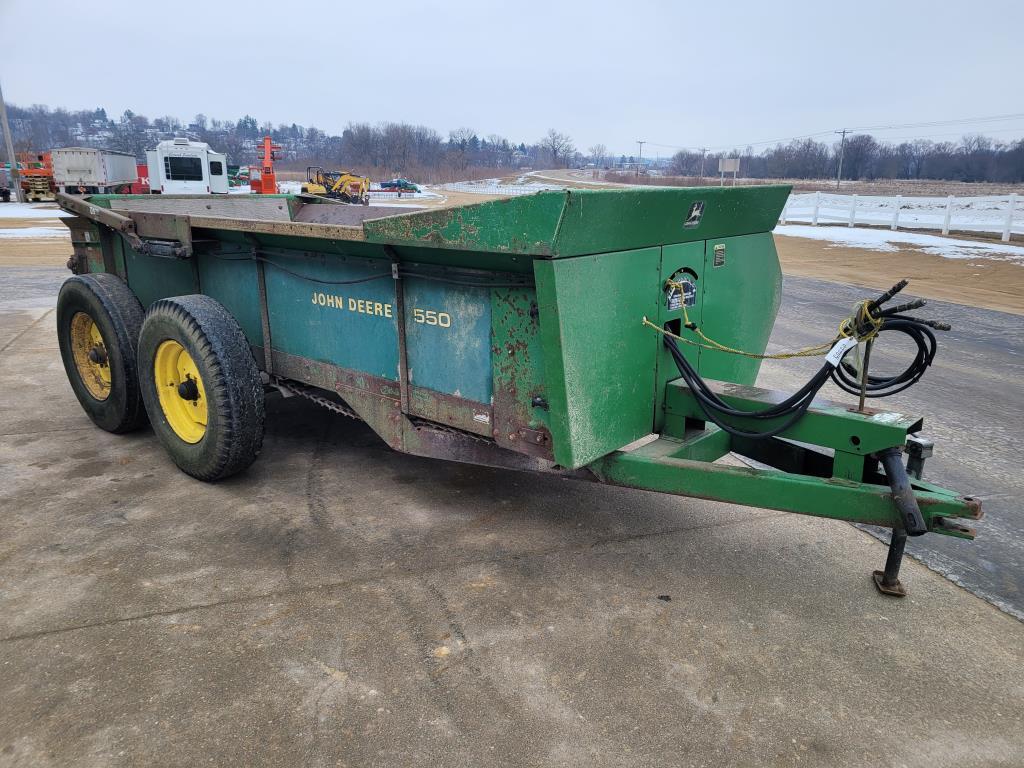 John Deere 550 Manure Spreader