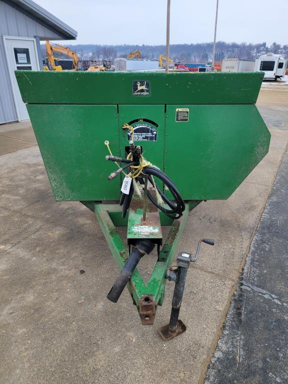 John Deere 550 Manure Spreader
