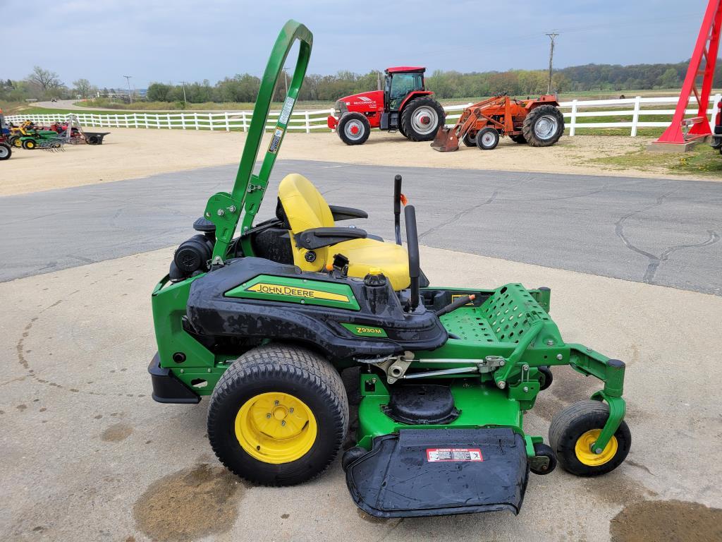 2014 John Deere 2930M Zero Turn Mower