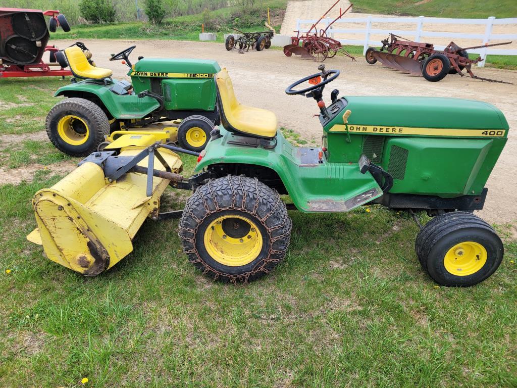 John Deere 400 Lawn Tractor