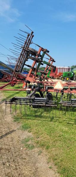 BRILLION FIELD CULTIVATOR 21'