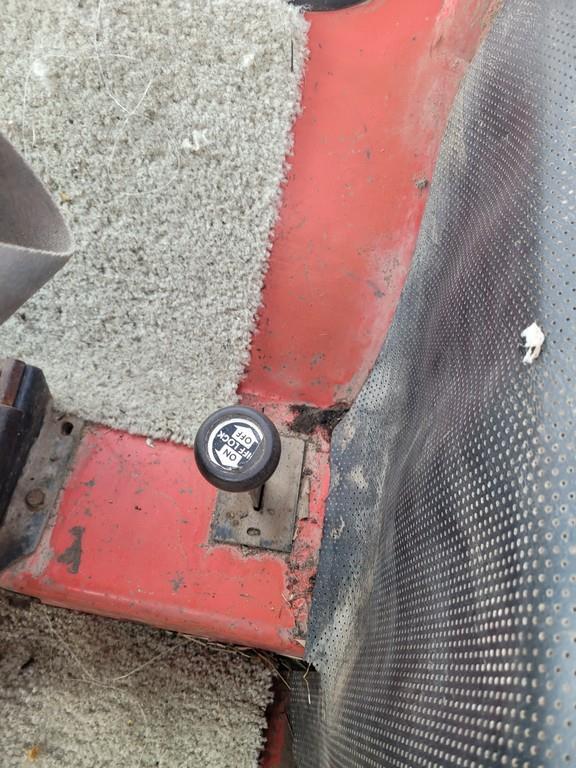 Massey Ferguson 1135 Tractor