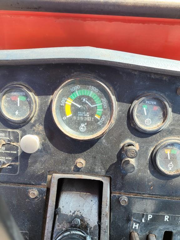 Massey Ferguson 1135 Tractor