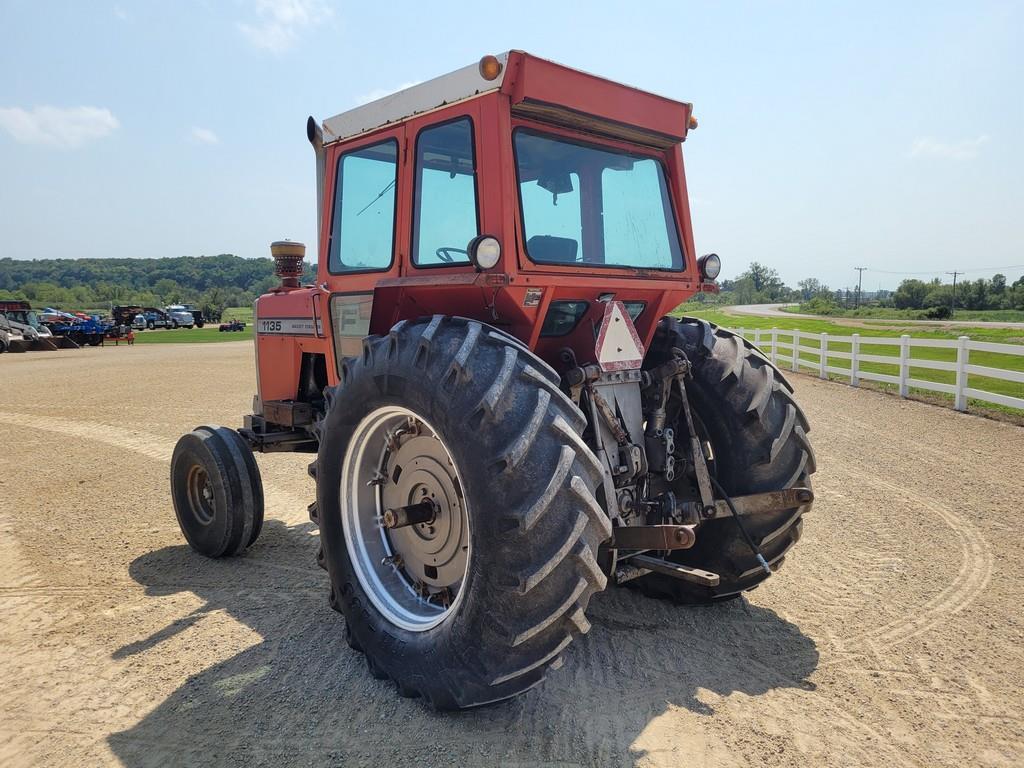 Massey Ferguson 1135 Tractor