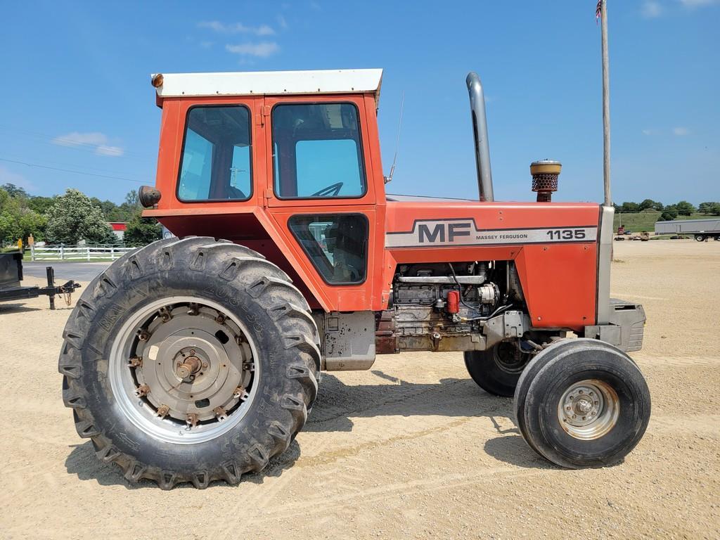 Massey Ferguson 1135 Tractor