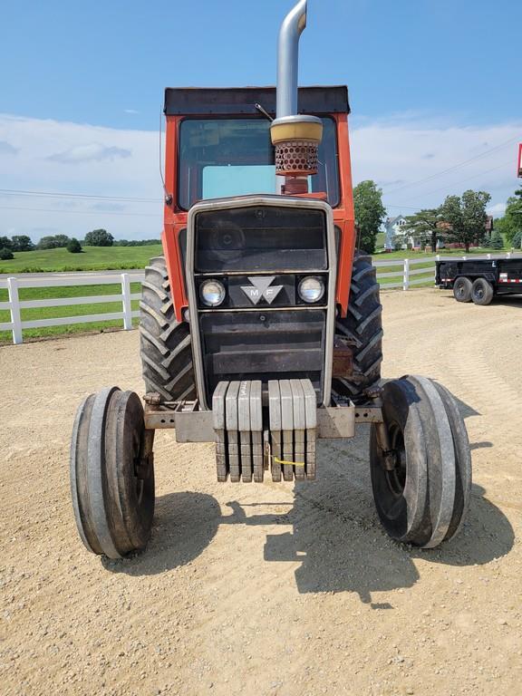 Massey Ferguson 1135 Tractor
