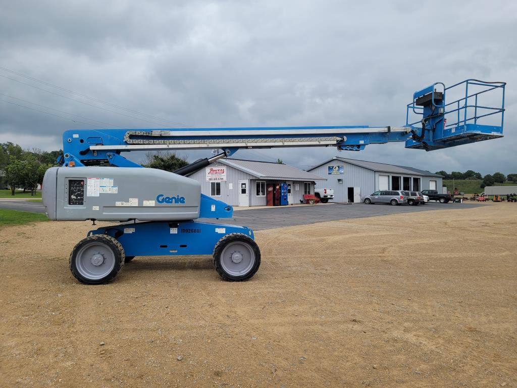 2012 Genie S60X Basket Lift