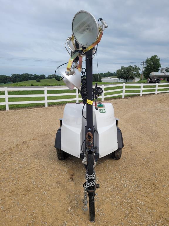 2017 Generac Magnum Portable Light Tower