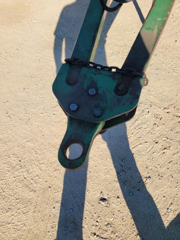 John Deere 2210 Field Cultivator