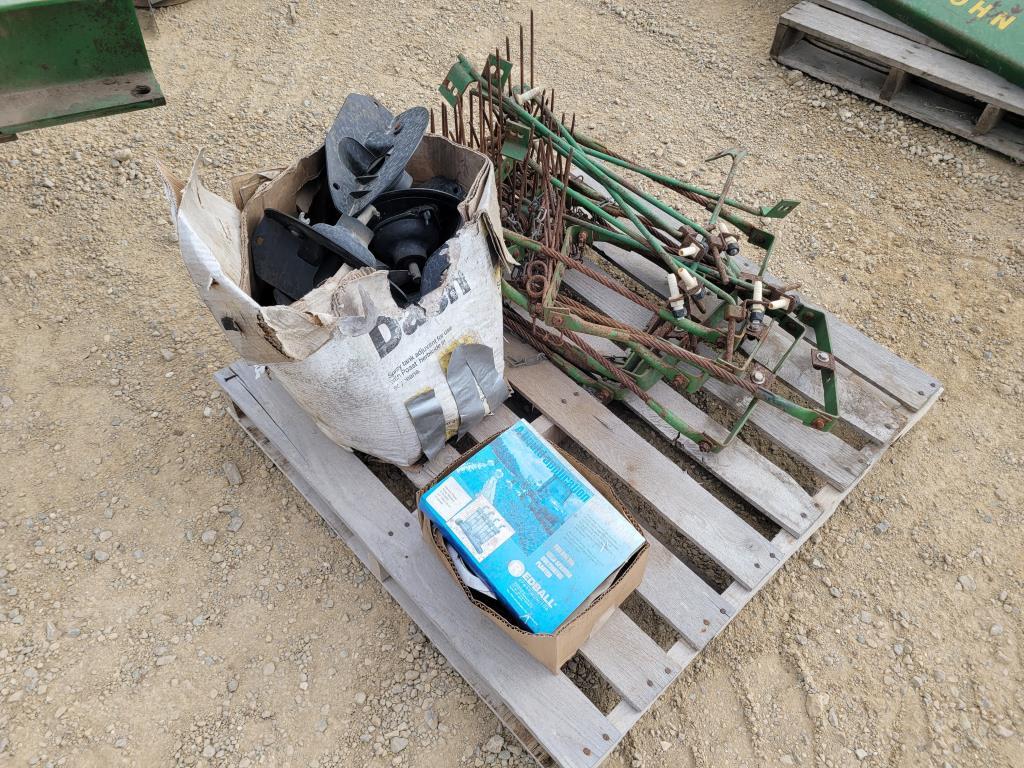 John Deere 7000 8R Planter