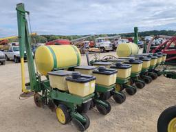 John Deere 7000 8R Planter