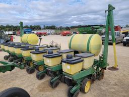 John Deere 7000 8R Planter