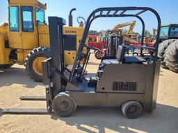 Tow Motor Fork Lift