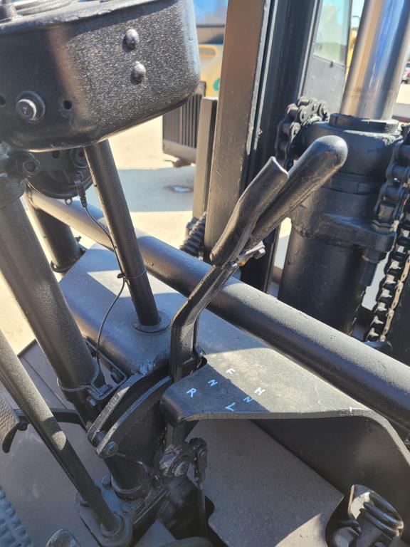 Tow Motor Fork Lift