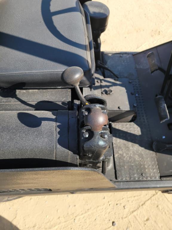 Tow Motor Fork Lift