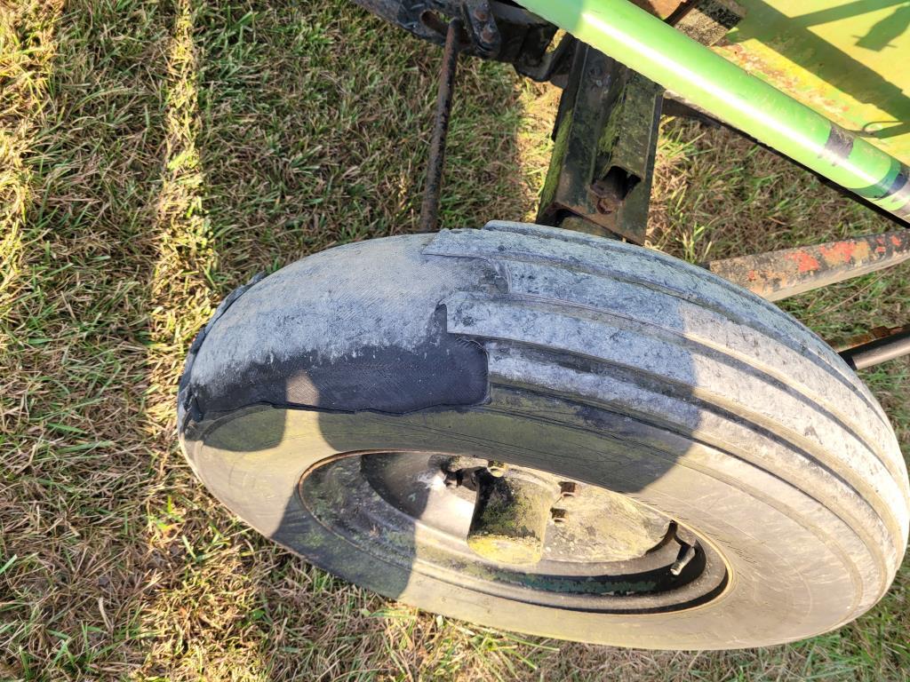 John Deere 920 Bean Head