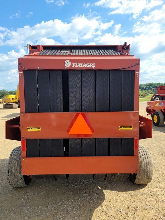 Heston 560 Round Baler