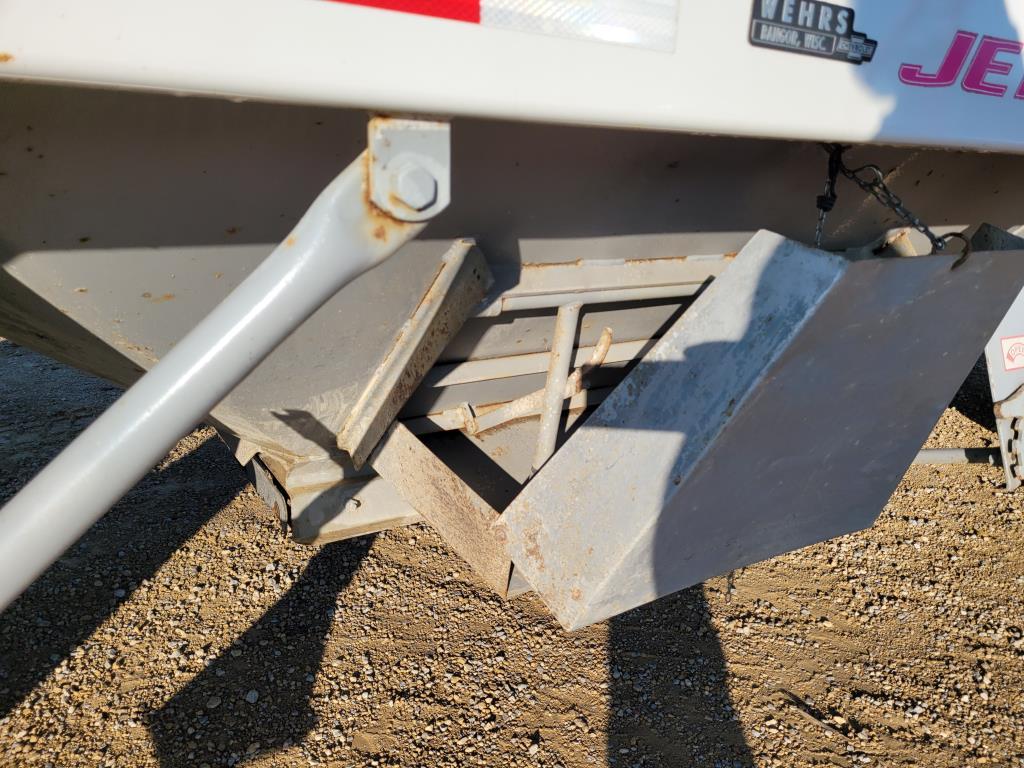 2006 Jet Grain Trailer