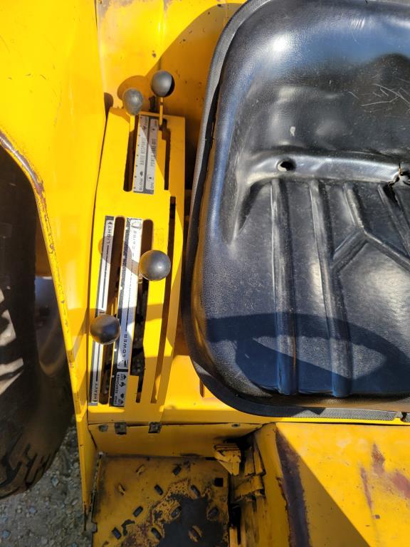 International 2400 Utility Tractor