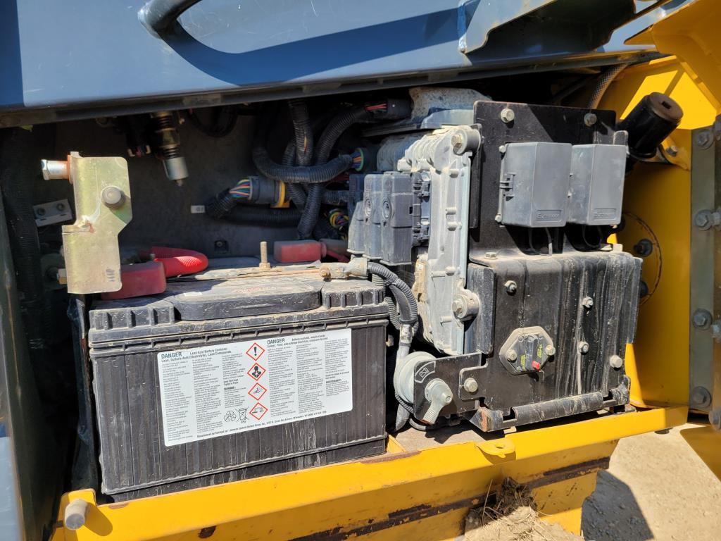 2013 John Deere 650K LGP Dozer
